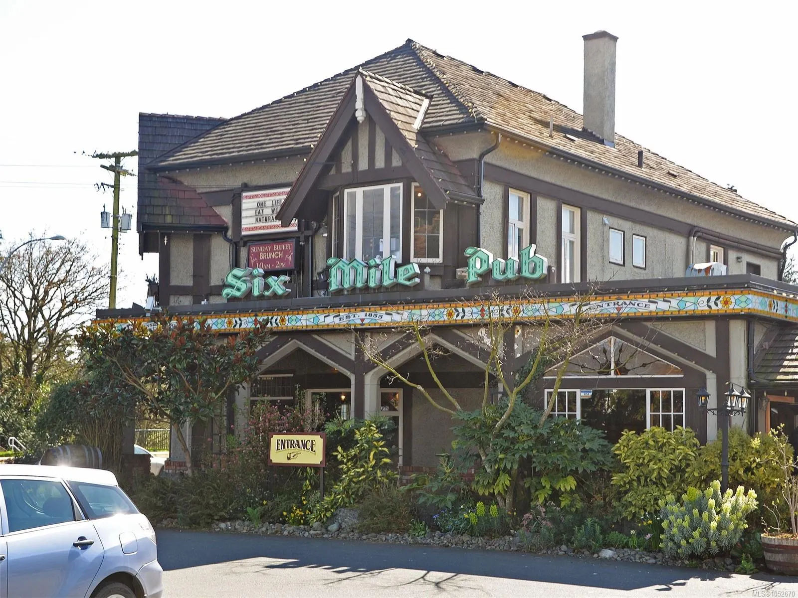 110 Presley Pl