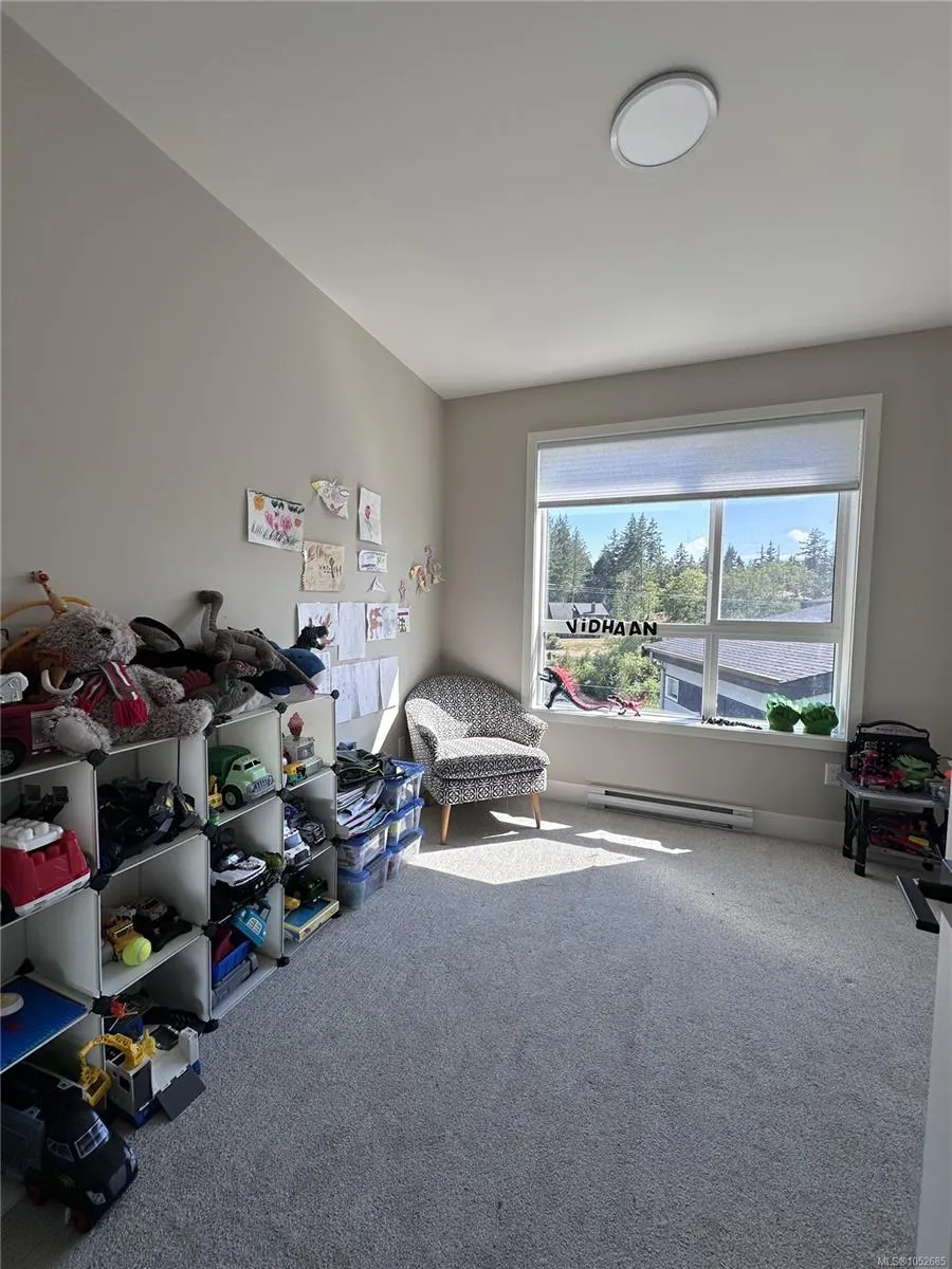 2120 Triangle Trail