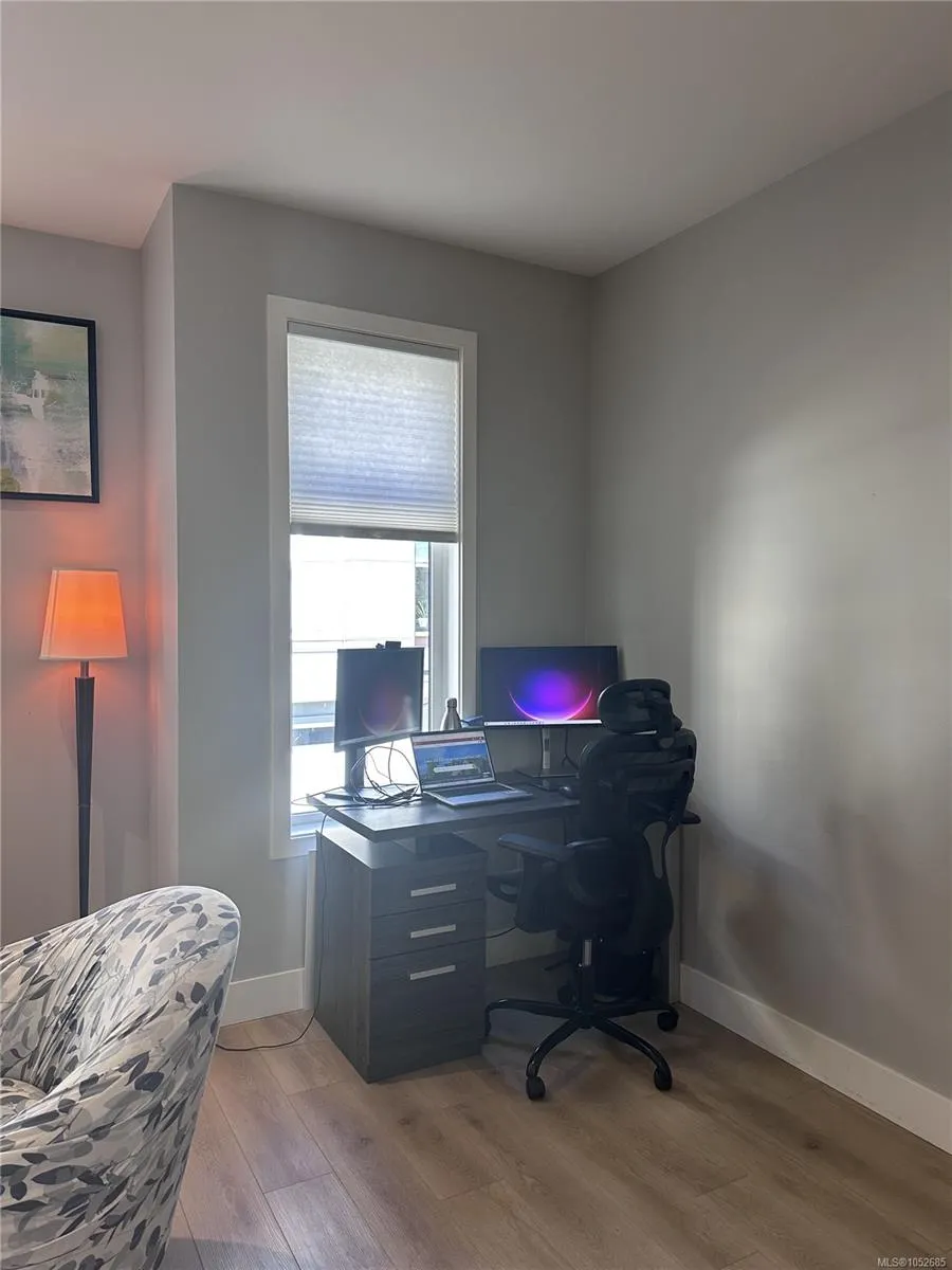 2120 Triangle Trail