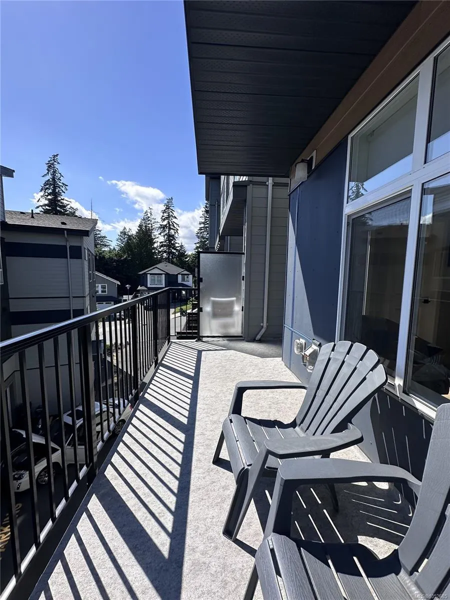 2120 Triangle Trail