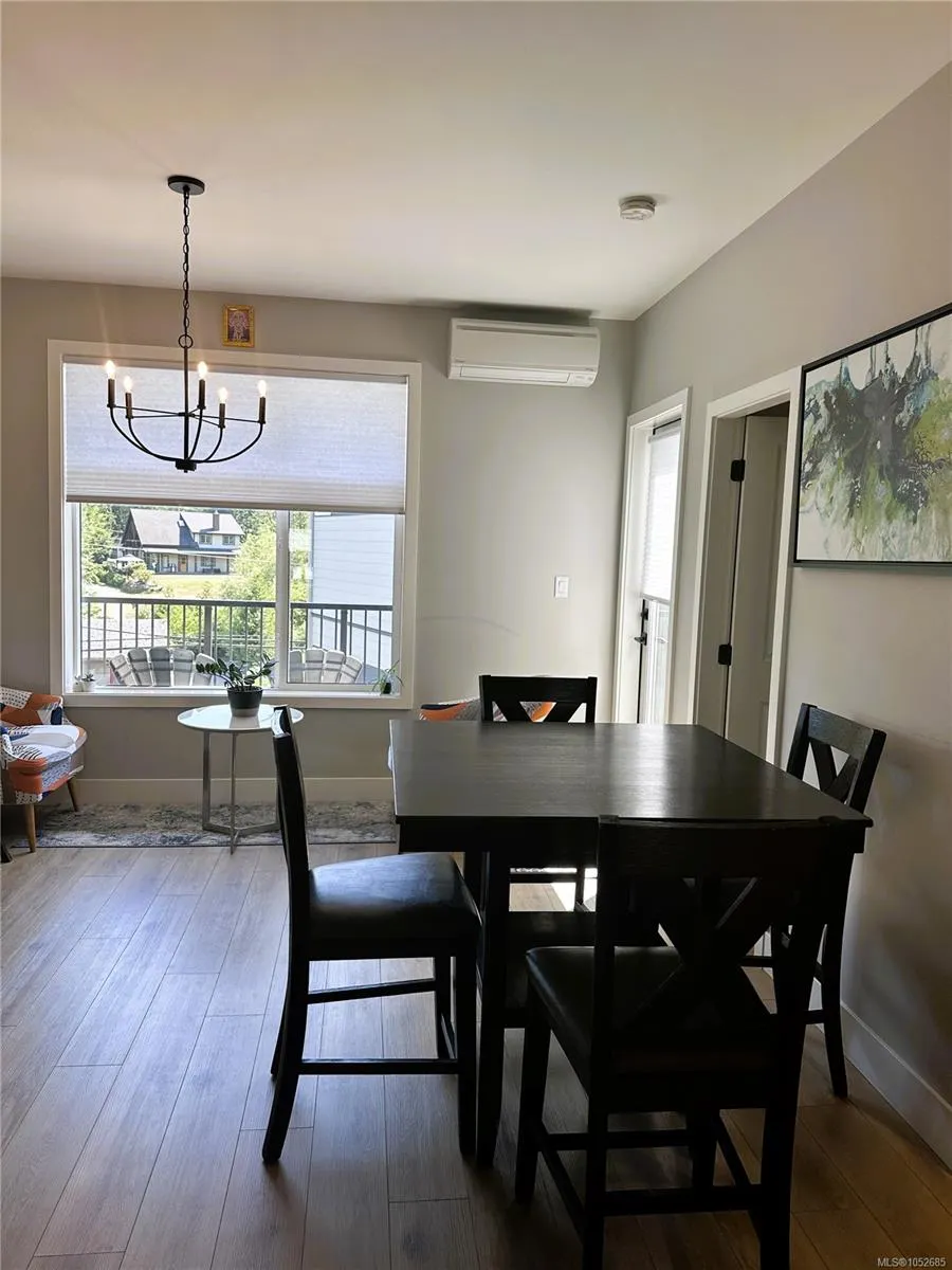 2120 Triangle Trail