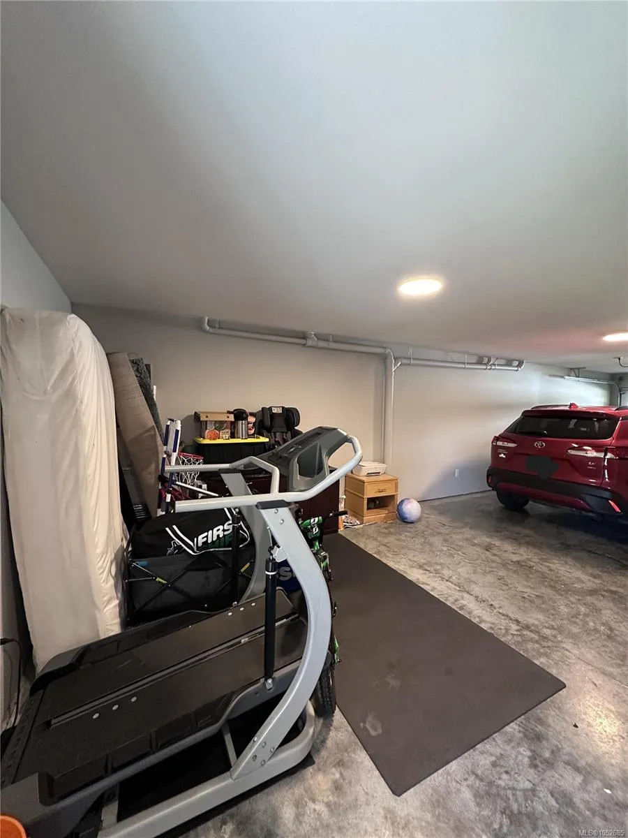 2120 Triangle Trail