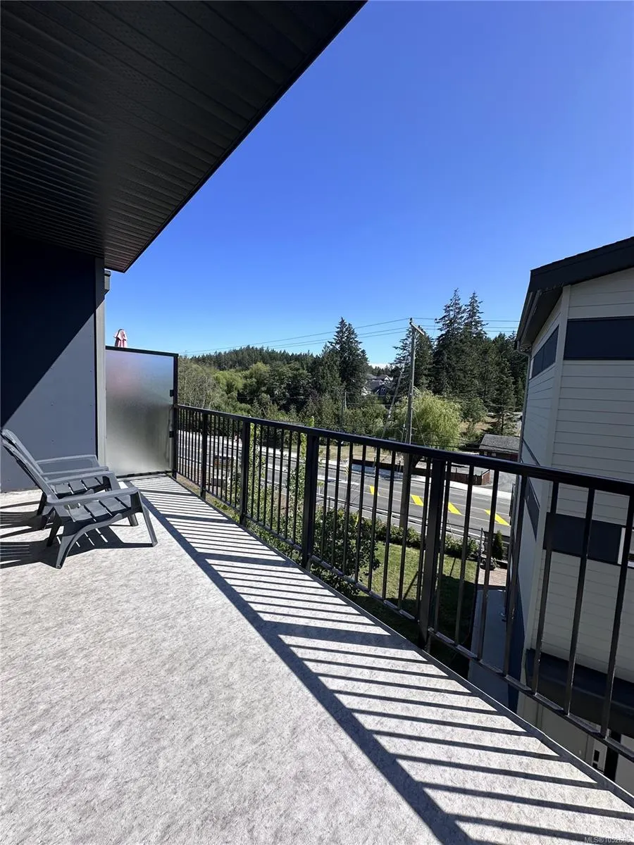 2120 Triangle Trail