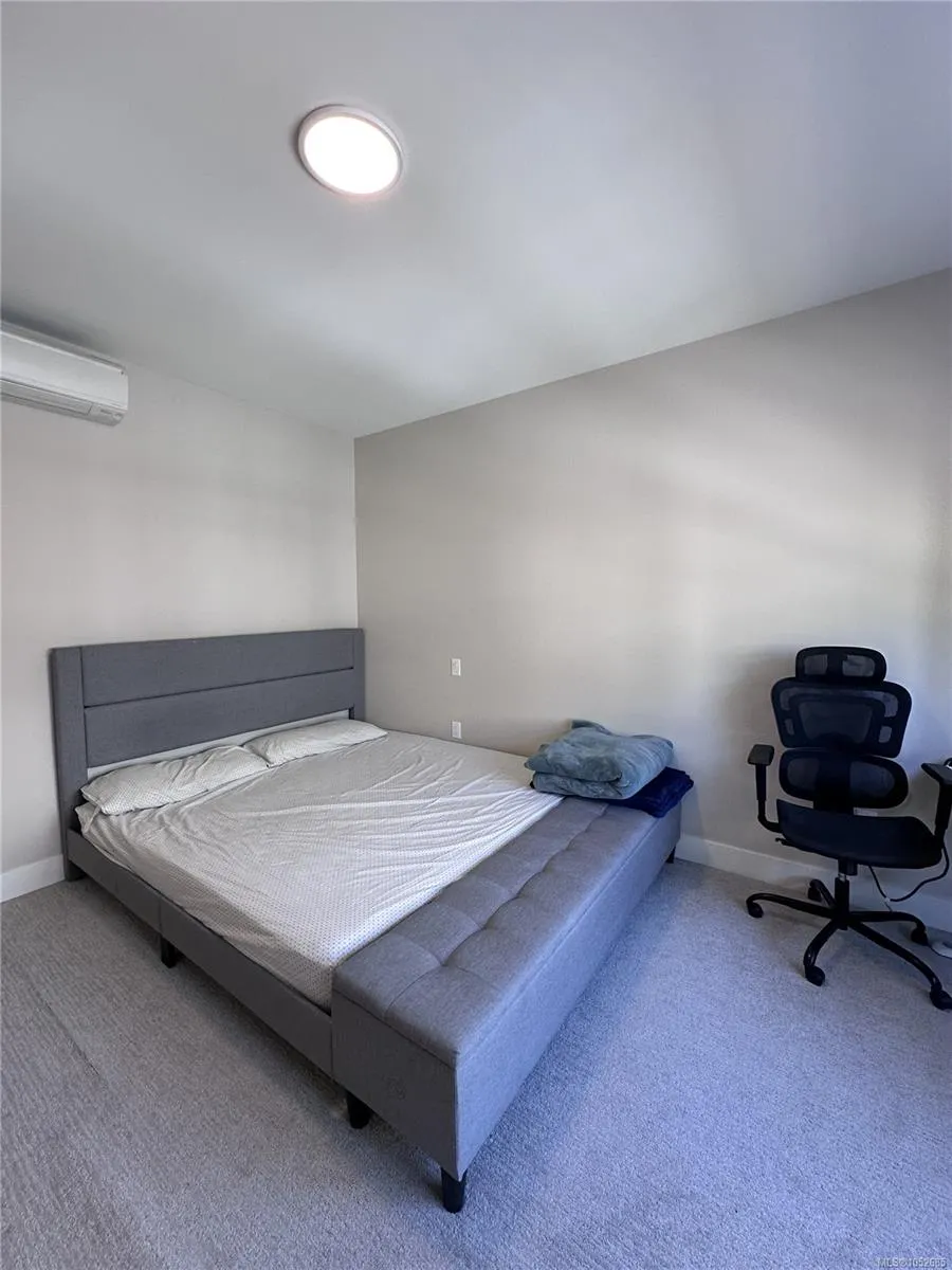 2120 Triangle Trail
