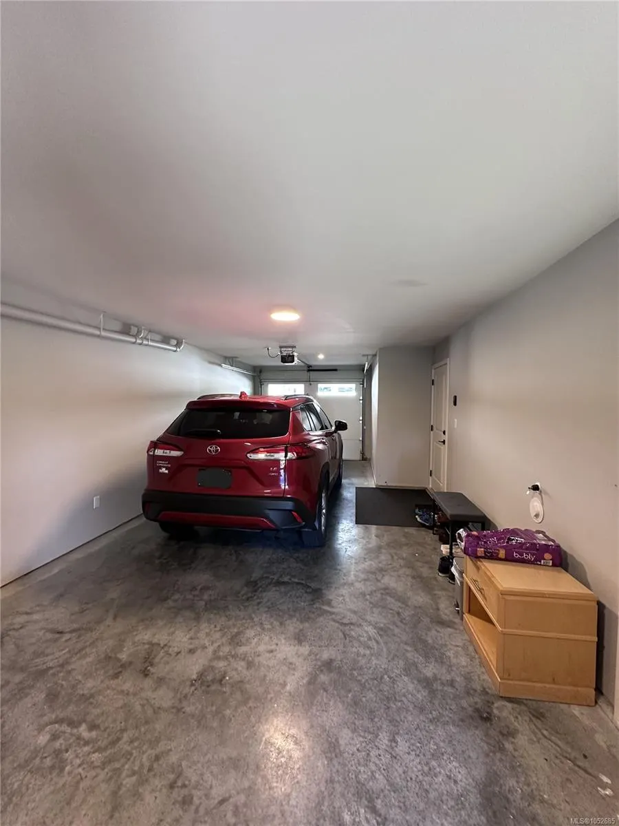 2120 Triangle Trail