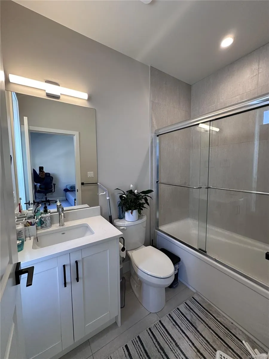 2120 Triangle Trail