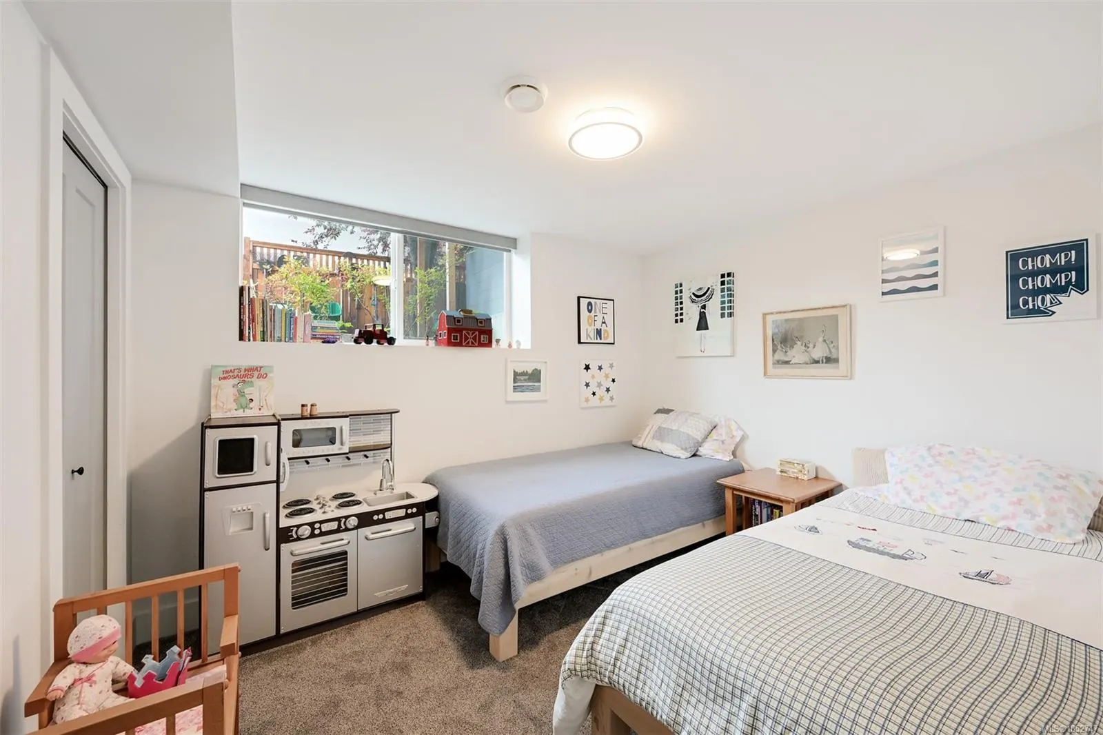 8566 Moxon Terr