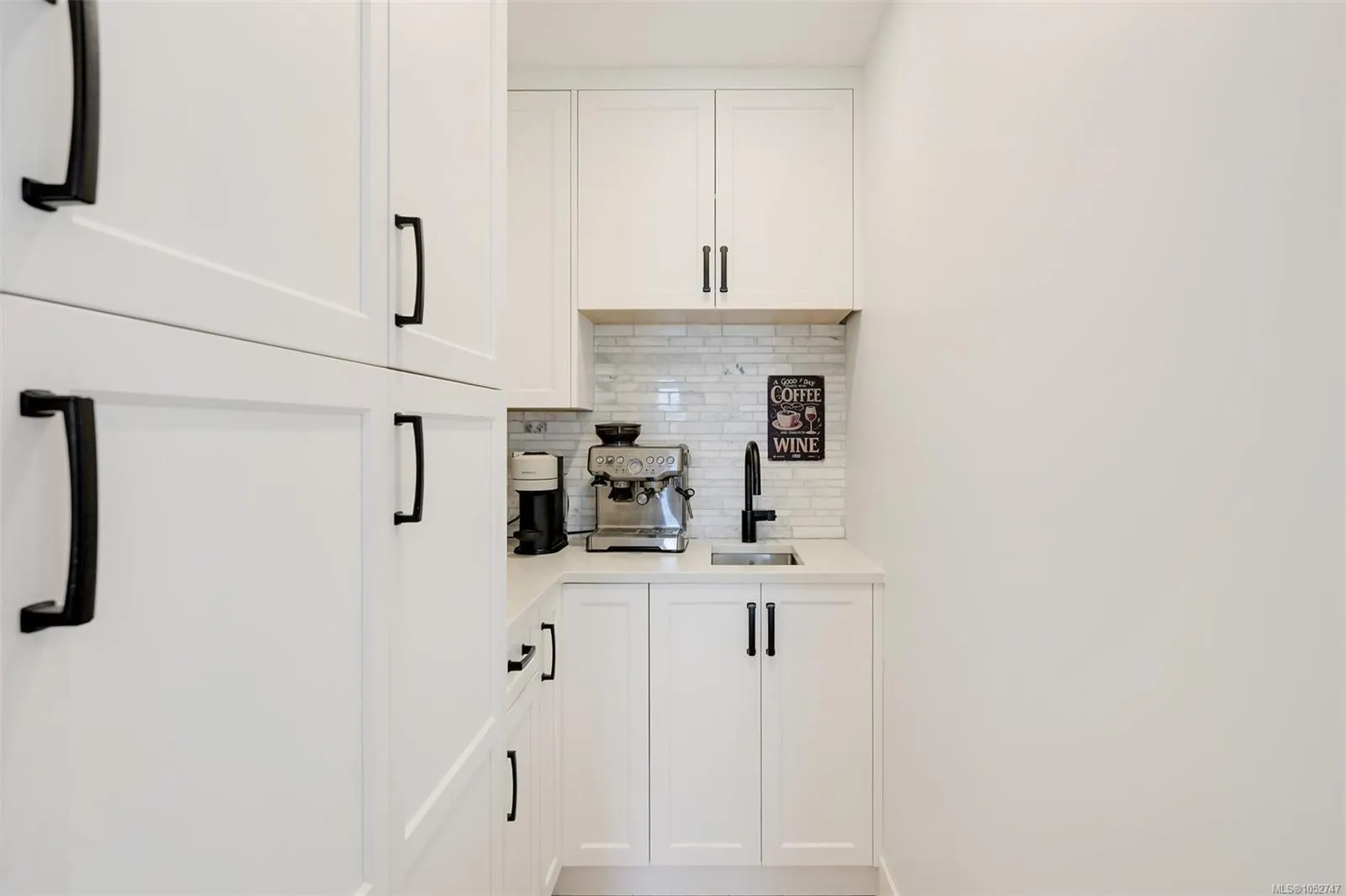 8566 Moxon Terr