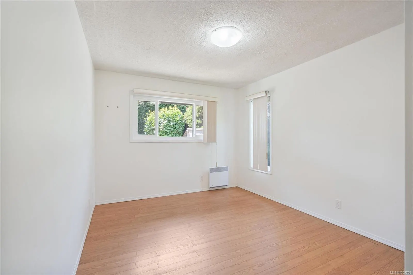 1184 Clarke Rd