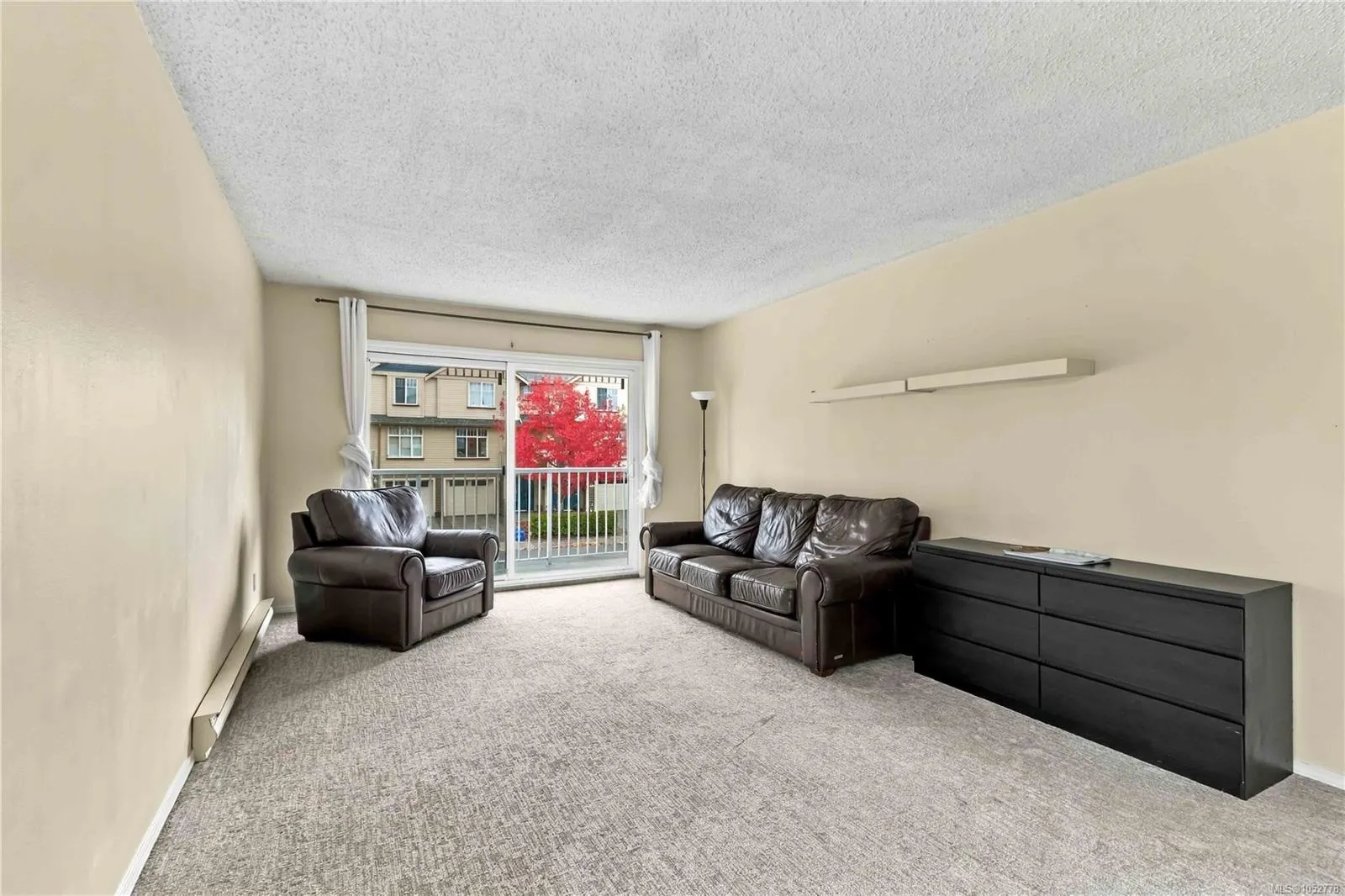 900 Tolmie Ave