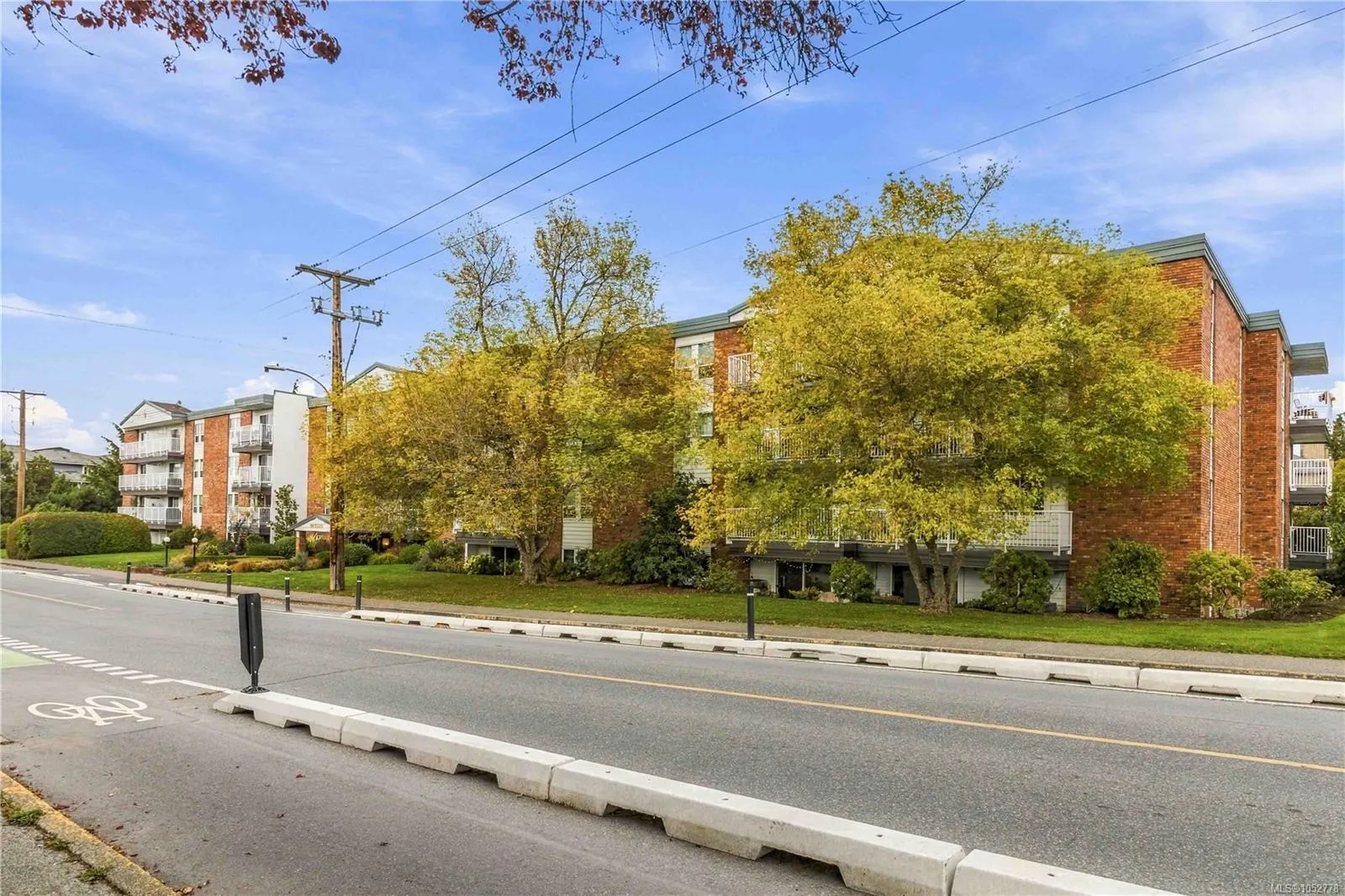 900 Tolmie Ave