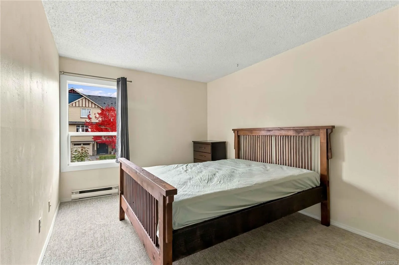 900 Tolmie Ave