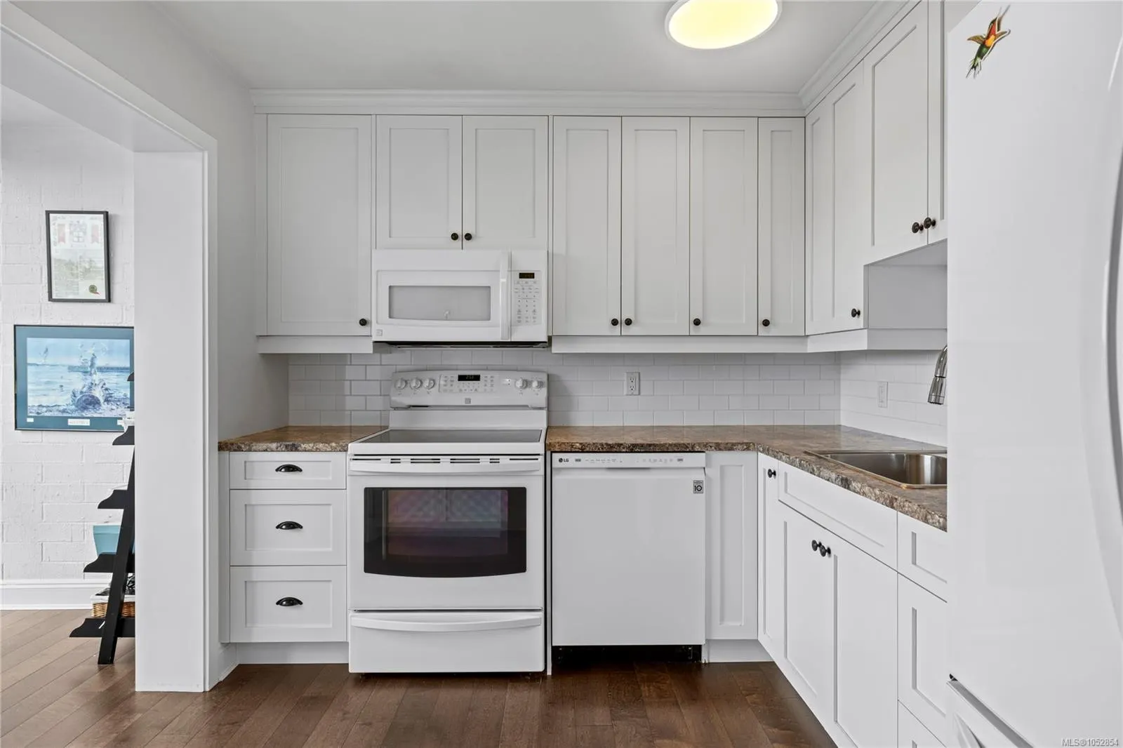 33 Mt. Benson St