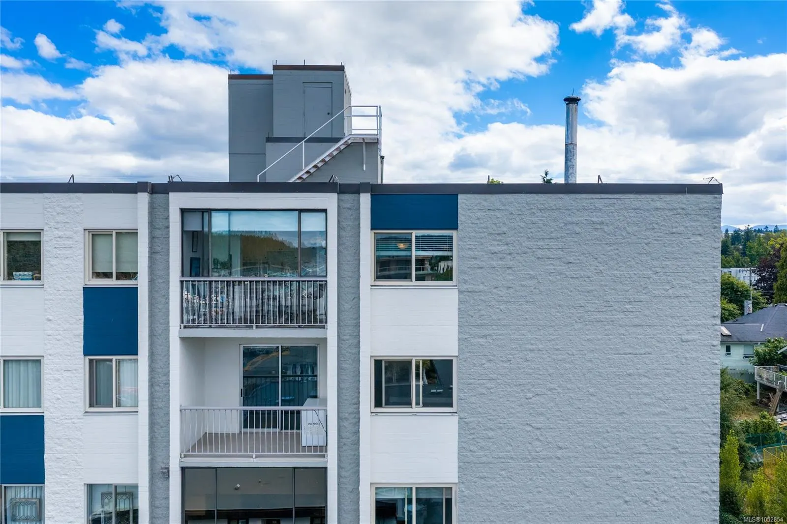 33 Mt. Benson St