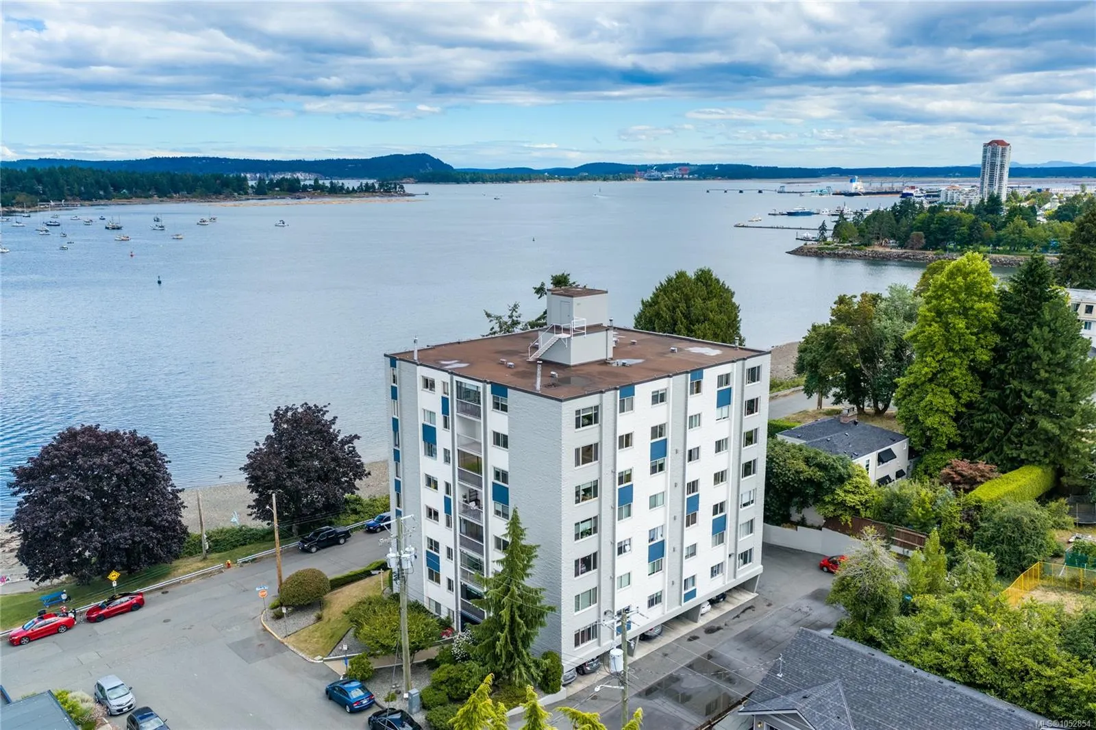33 Mt. Benson St