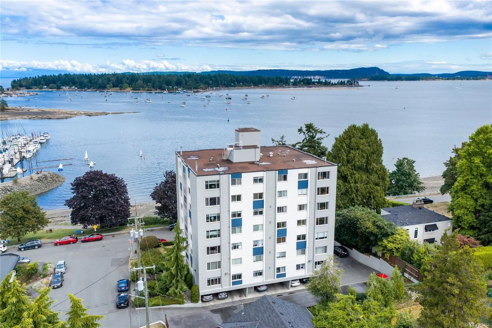 33 Mt. Benson St