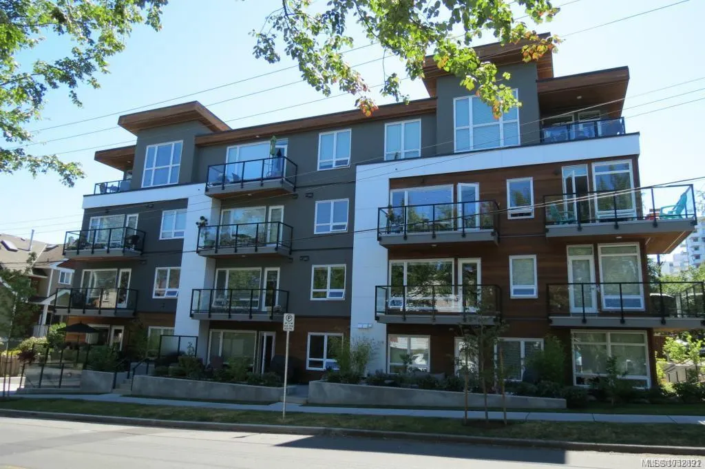 300 Michigan St