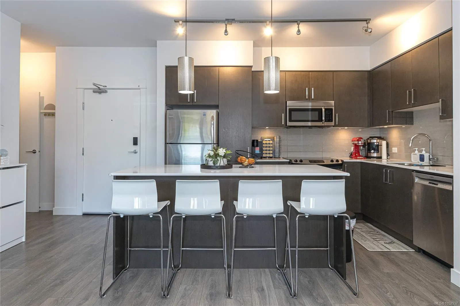 290 Wilfert Rd