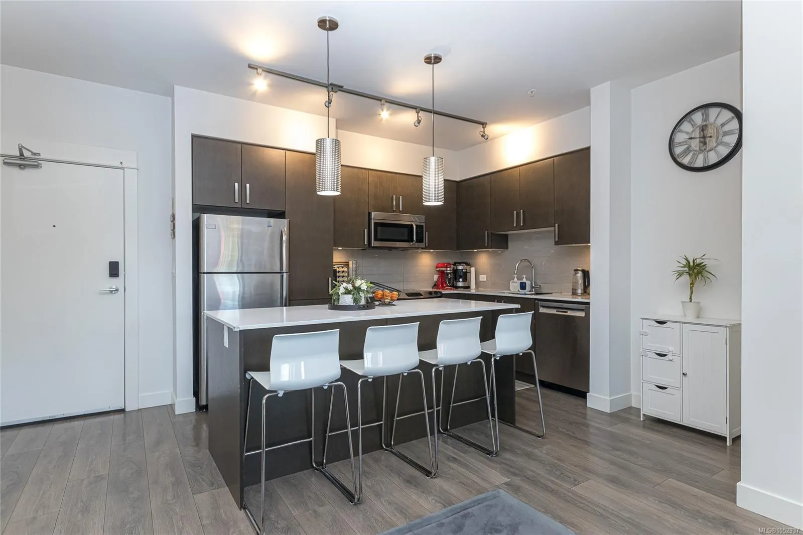 290 Wilfert Rd