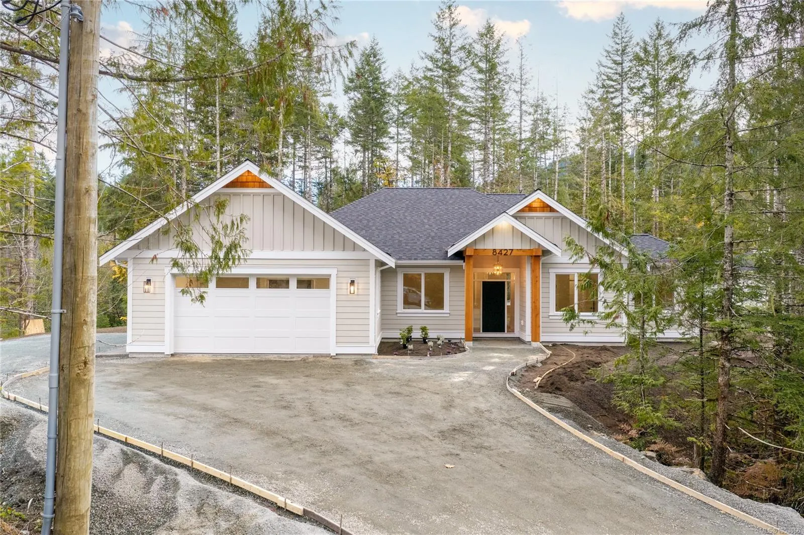 8427 Sander Dr
