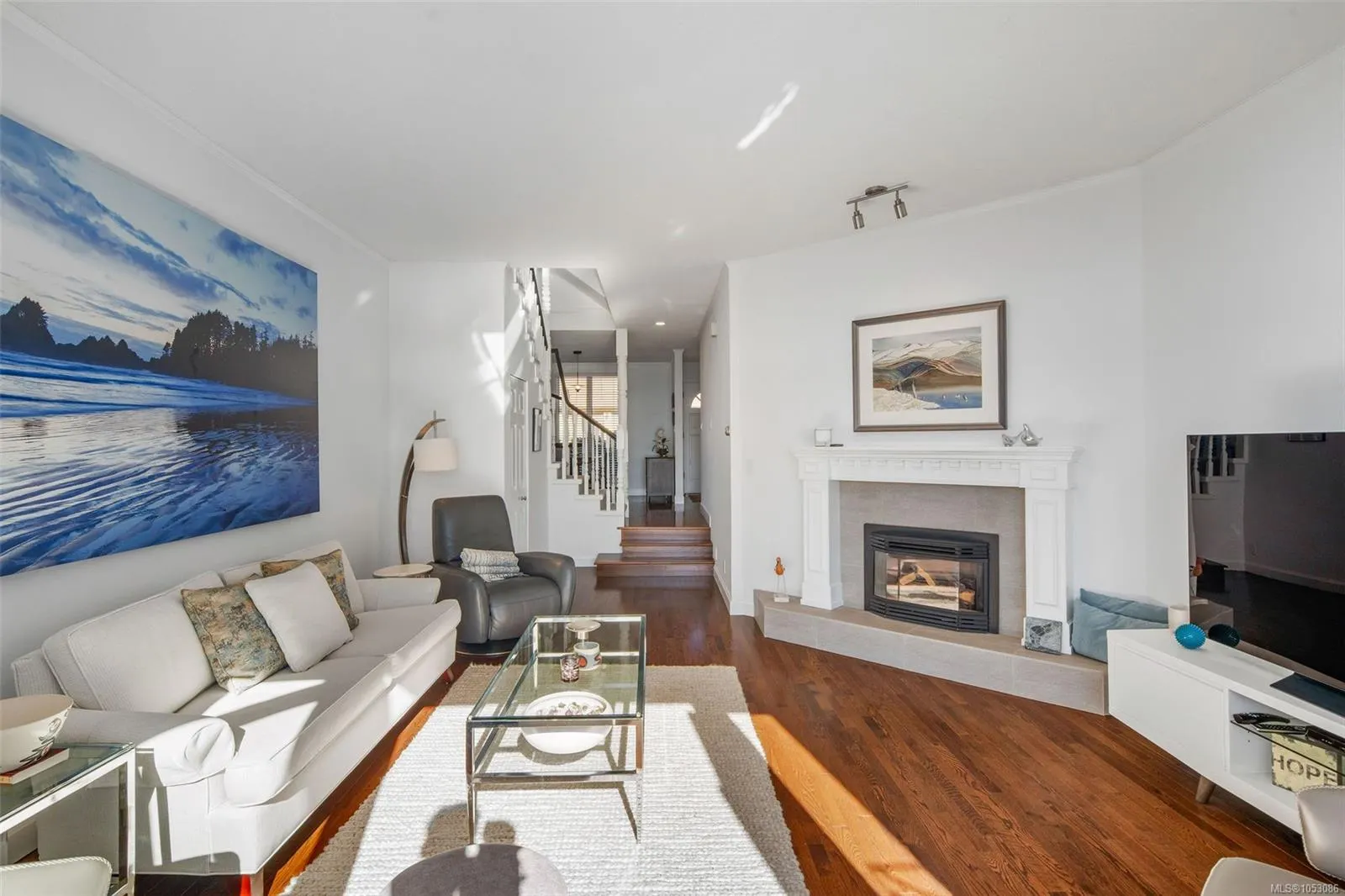 208 Russell St