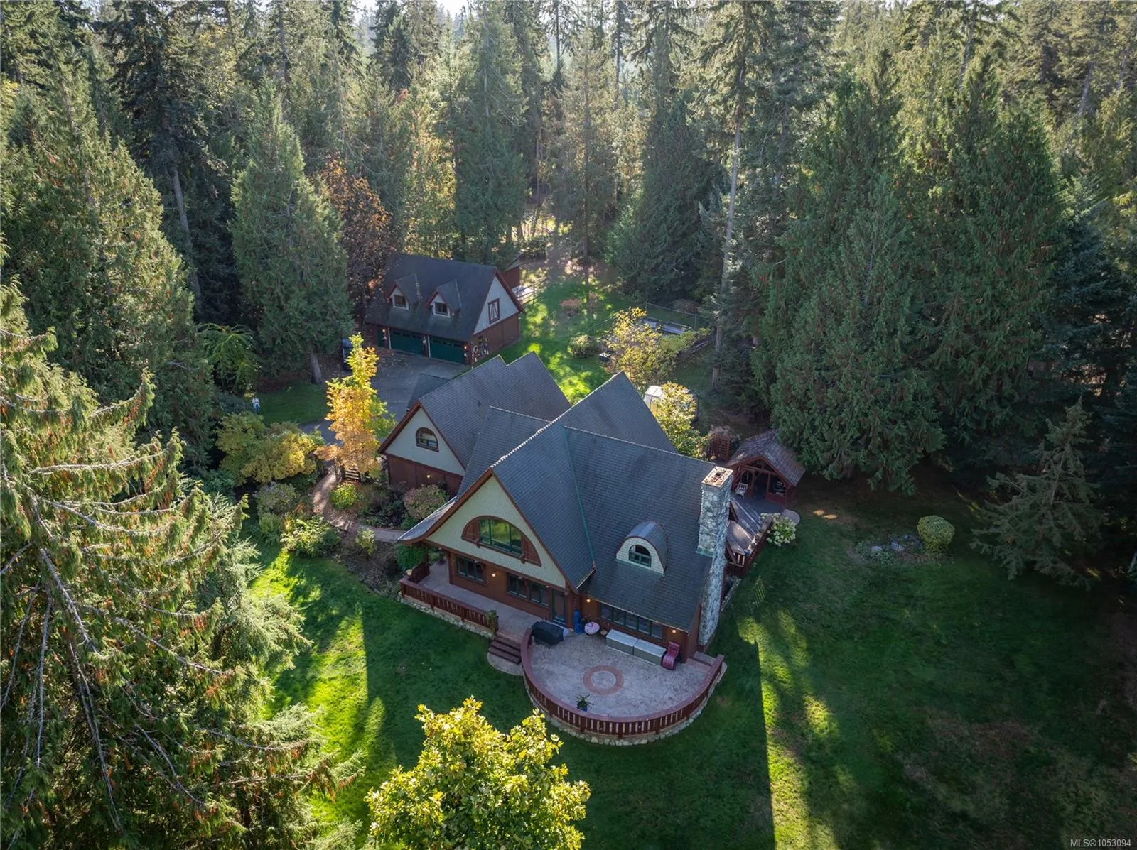 780 View Rd