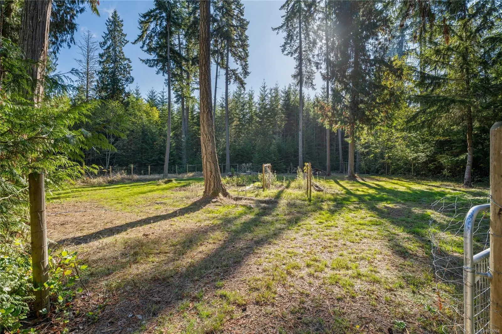 780 View Rd