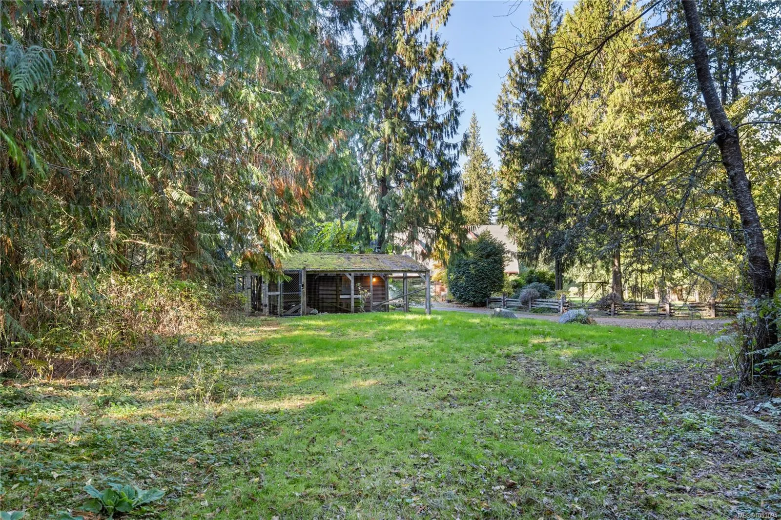 780 View Rd