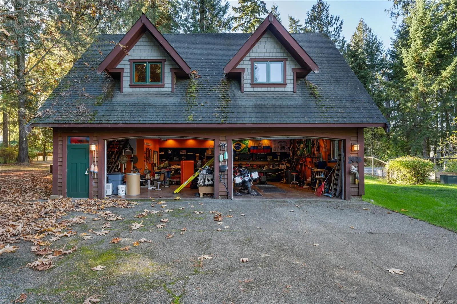 780 View Rd