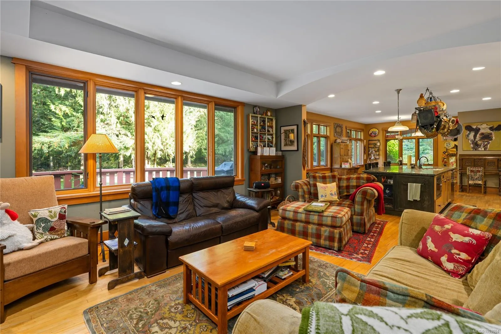 780 View Rd