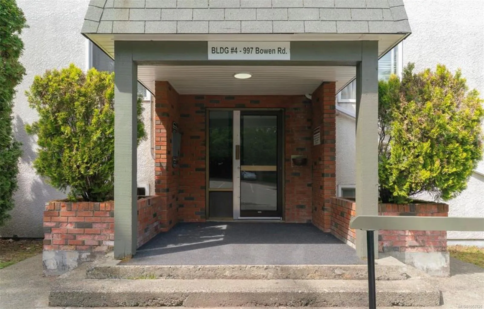 997 Bowen Rd