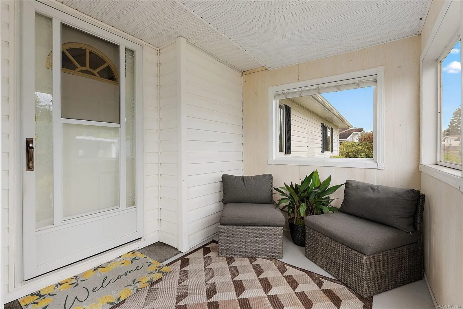 7701 Central Saanich Rd