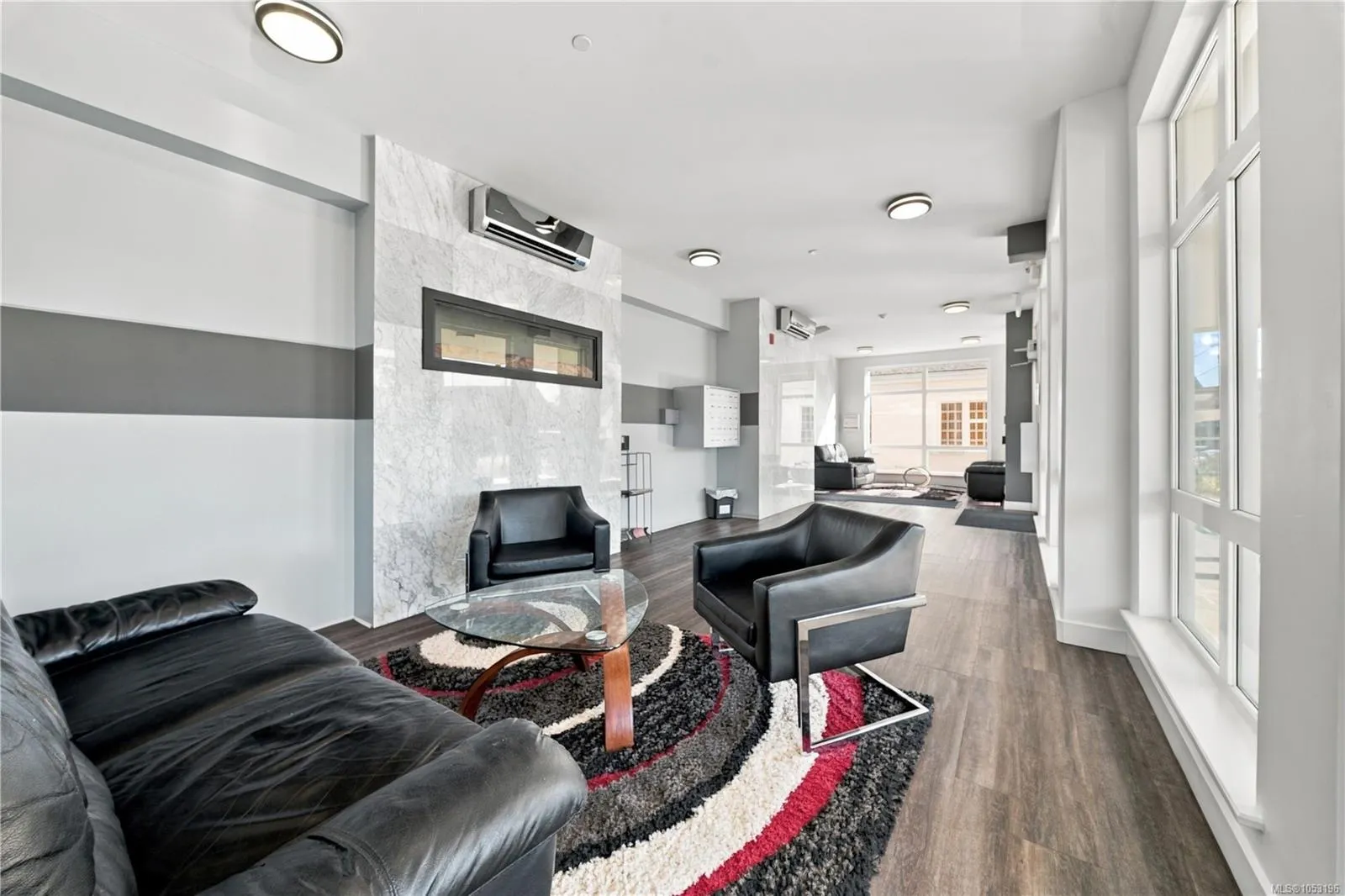 10 Chapel St