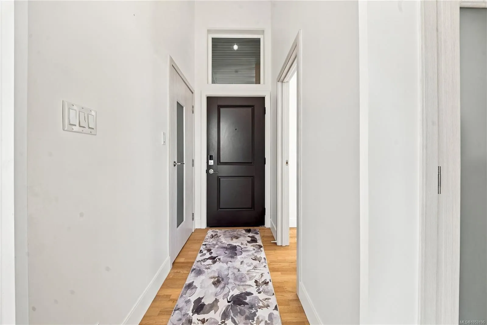 10 Chapel St