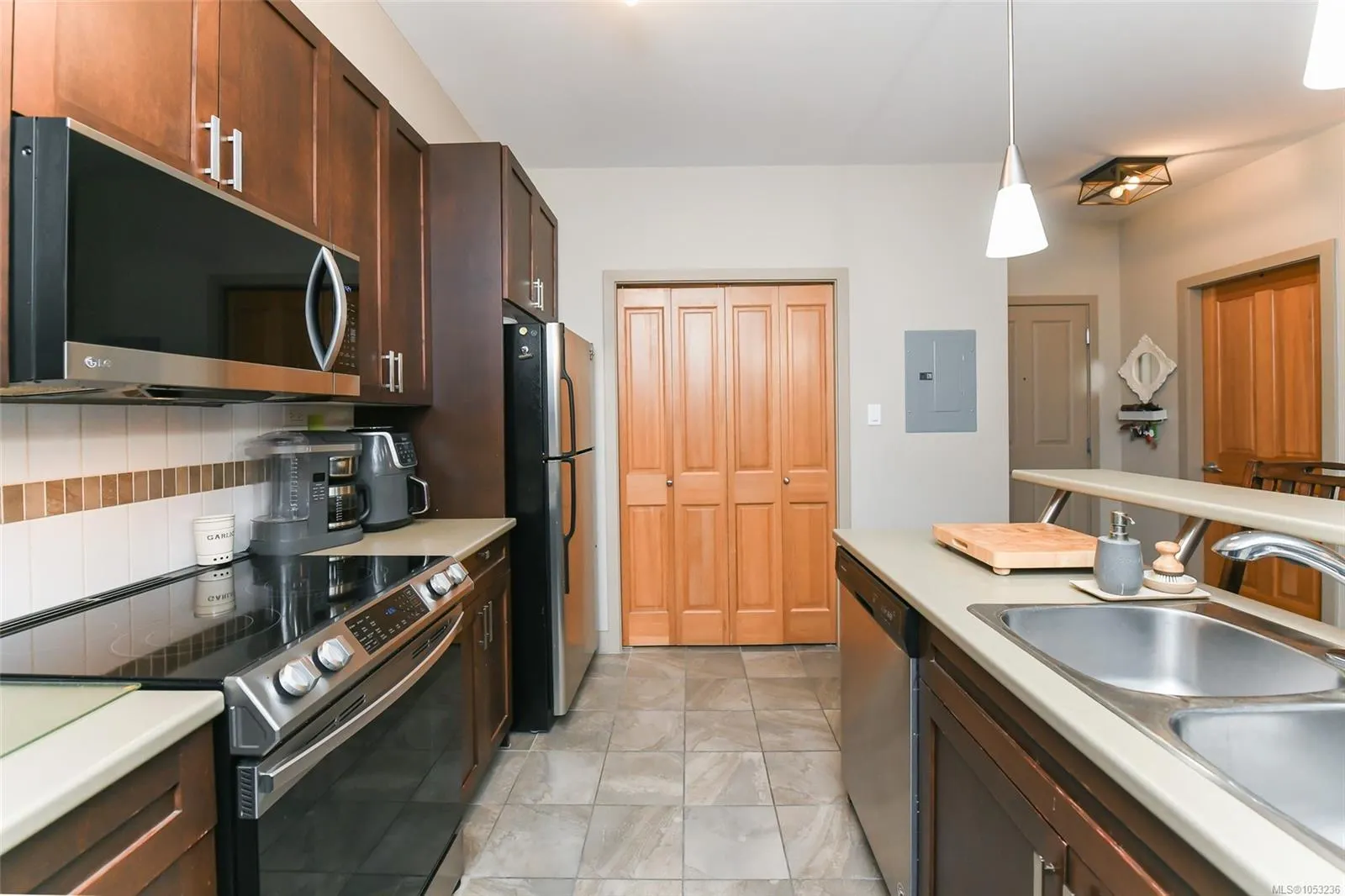2300 Mansfield Dr