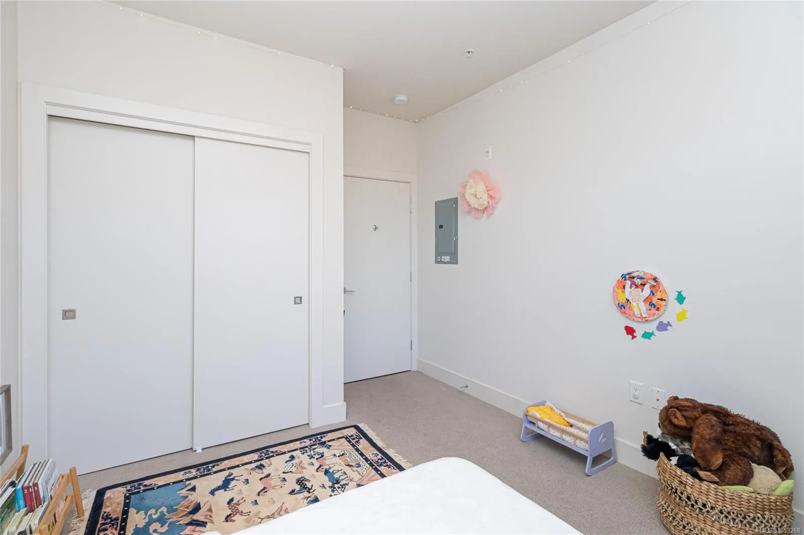 3815 Rowland Ave