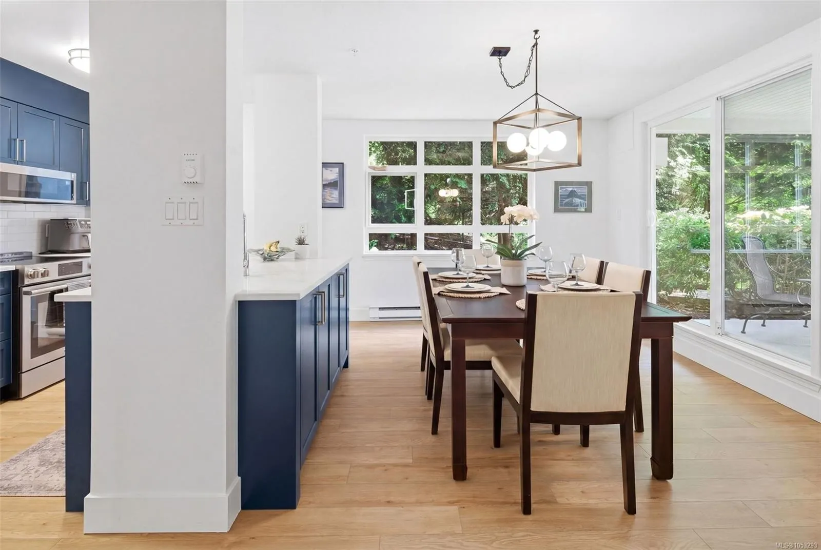 5110 Cordova Bay Rd