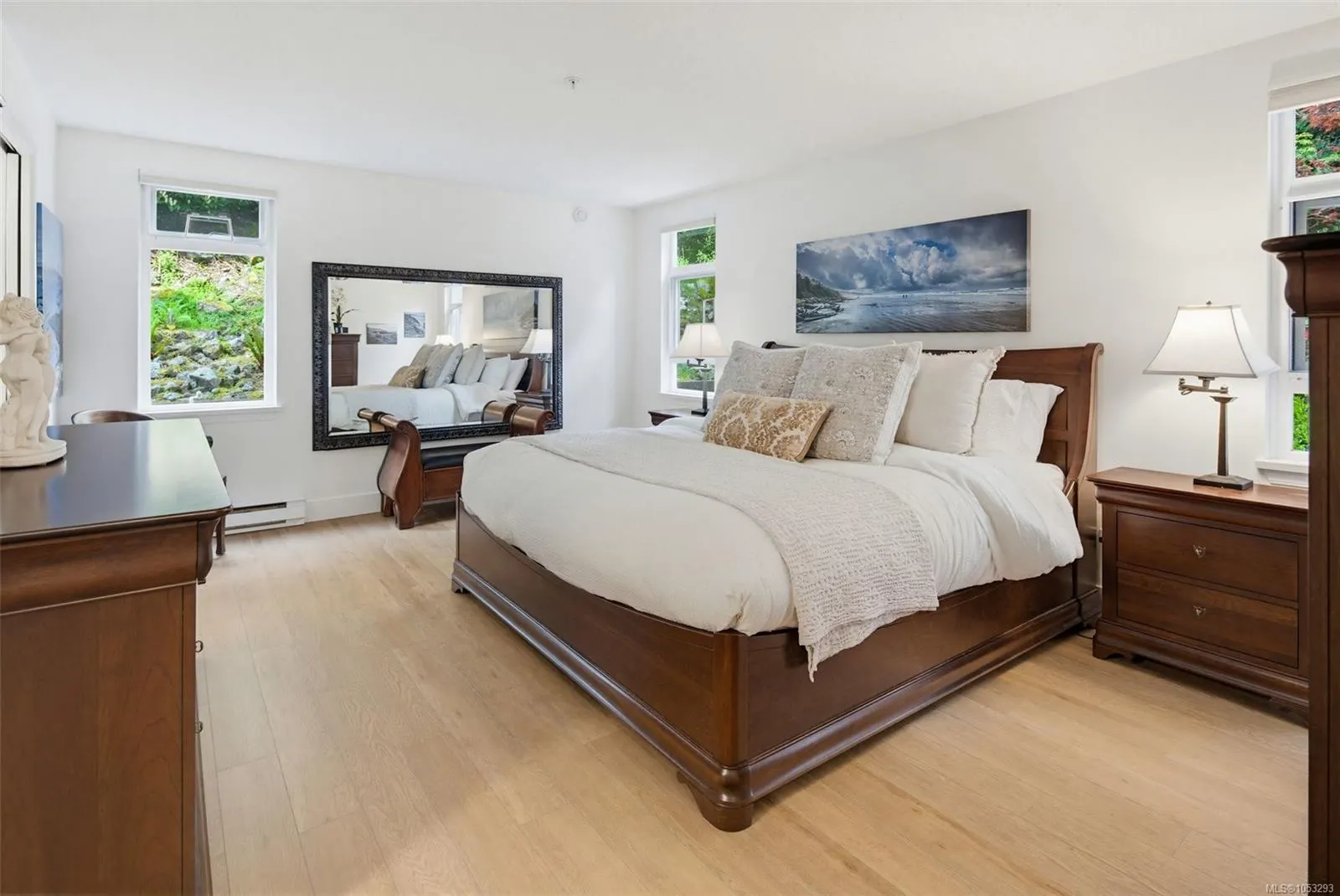 5110 Cordova Bay Rd