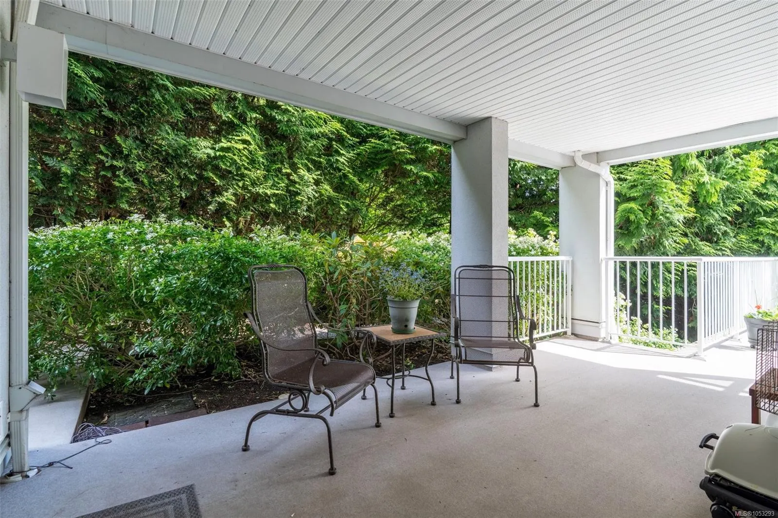 5110 Cordova Bay Rd