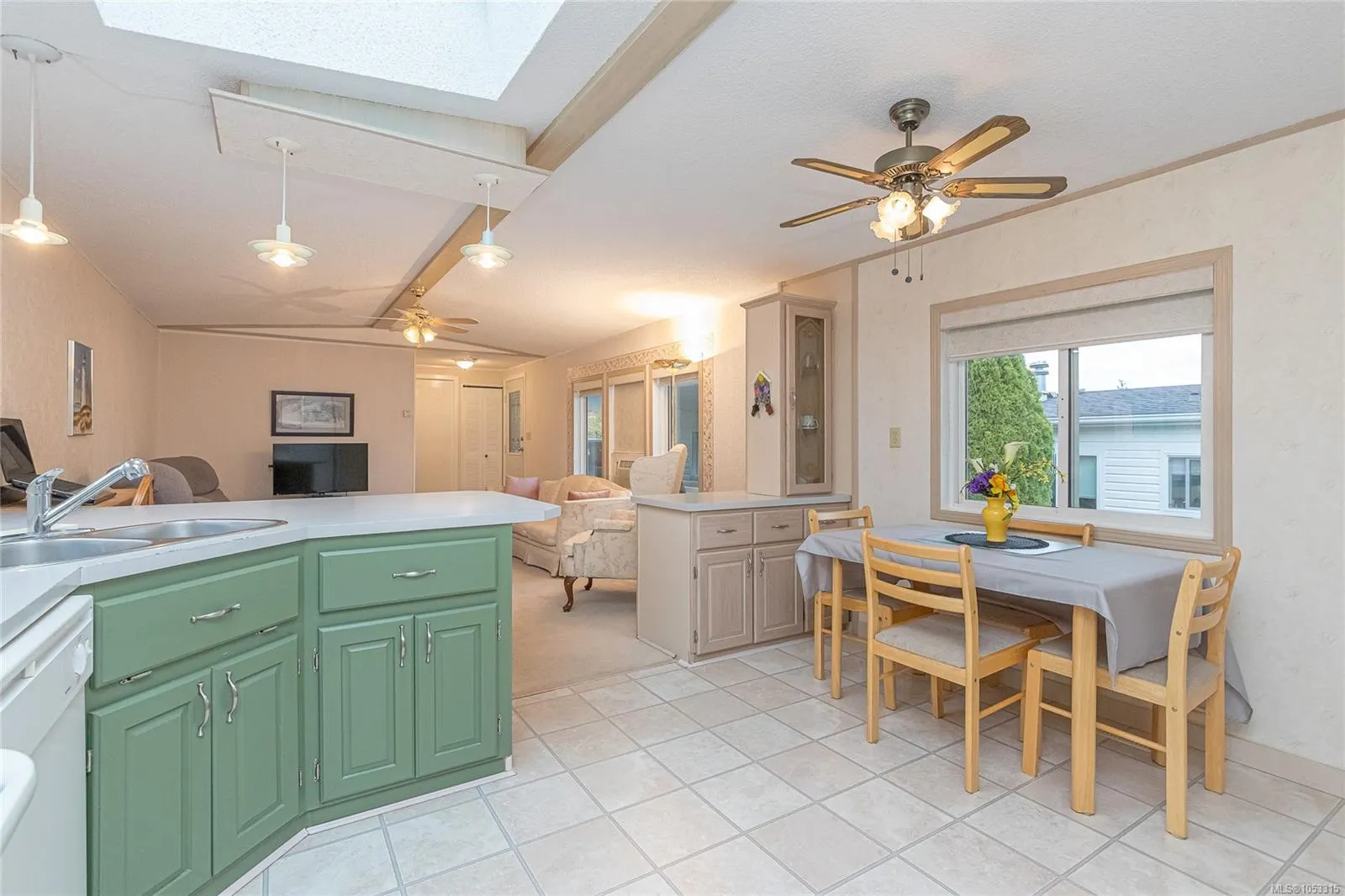 658 Alderwood Dr