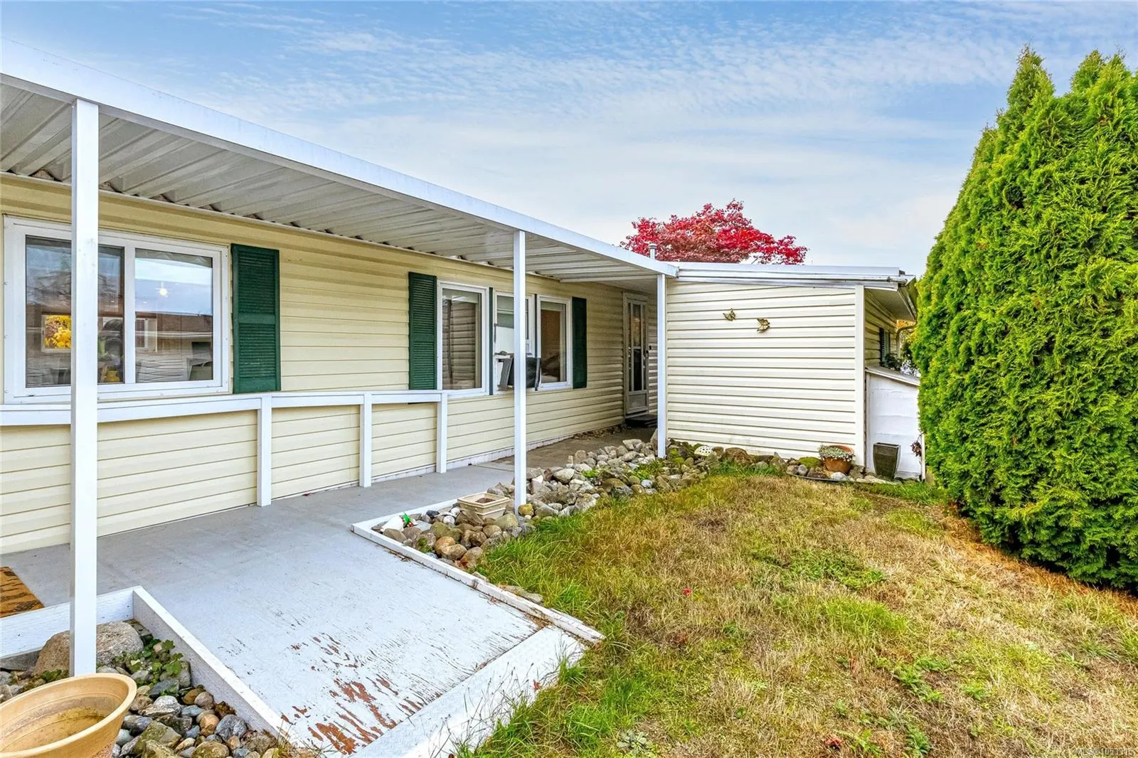 658 Alderwood Dr