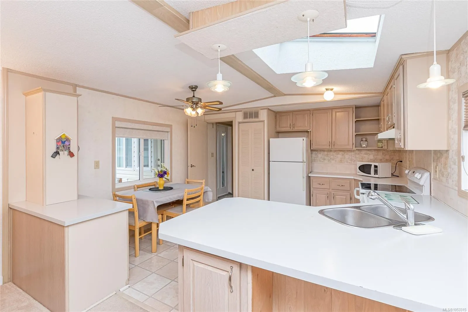 658 Alderwood Dr
