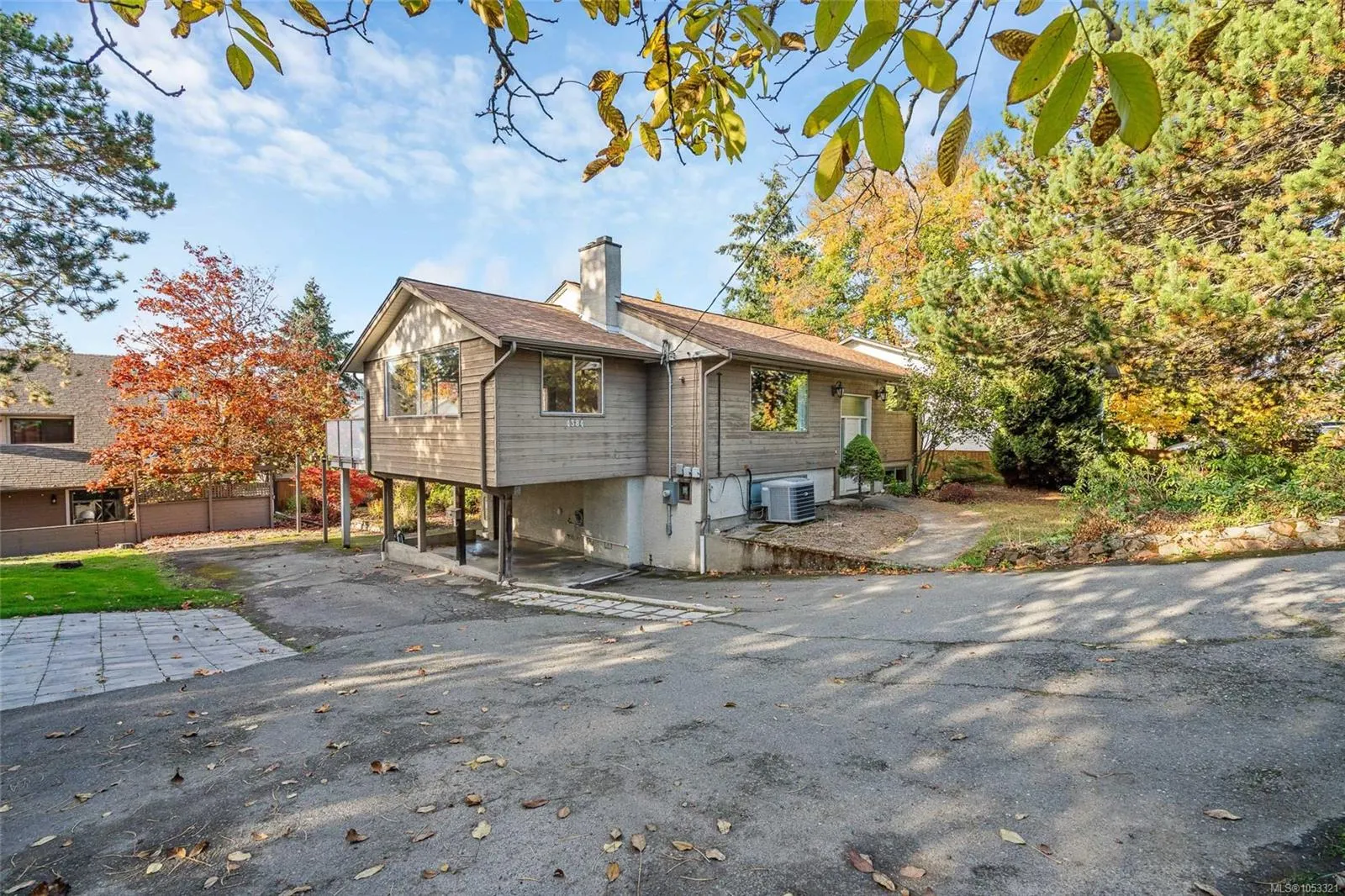 4384 West Saanich Rd