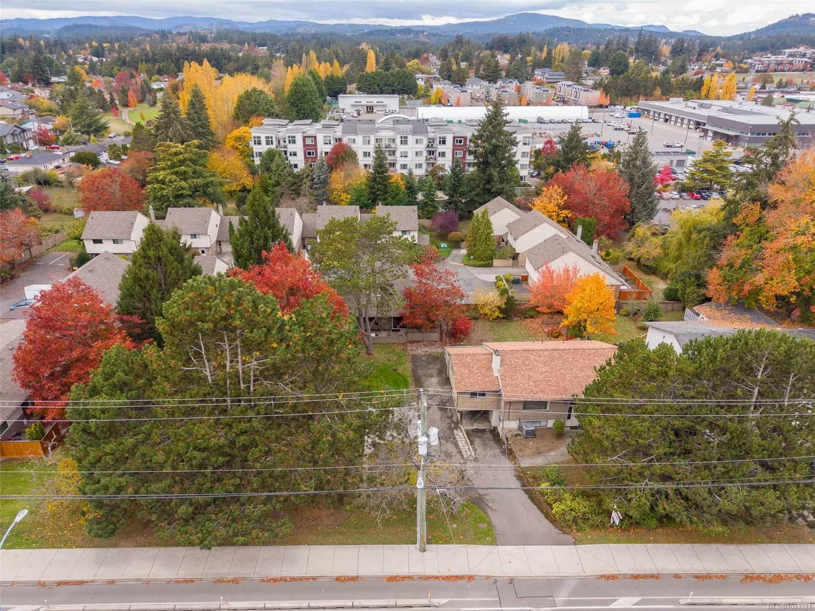 4384 West Saanich Rd