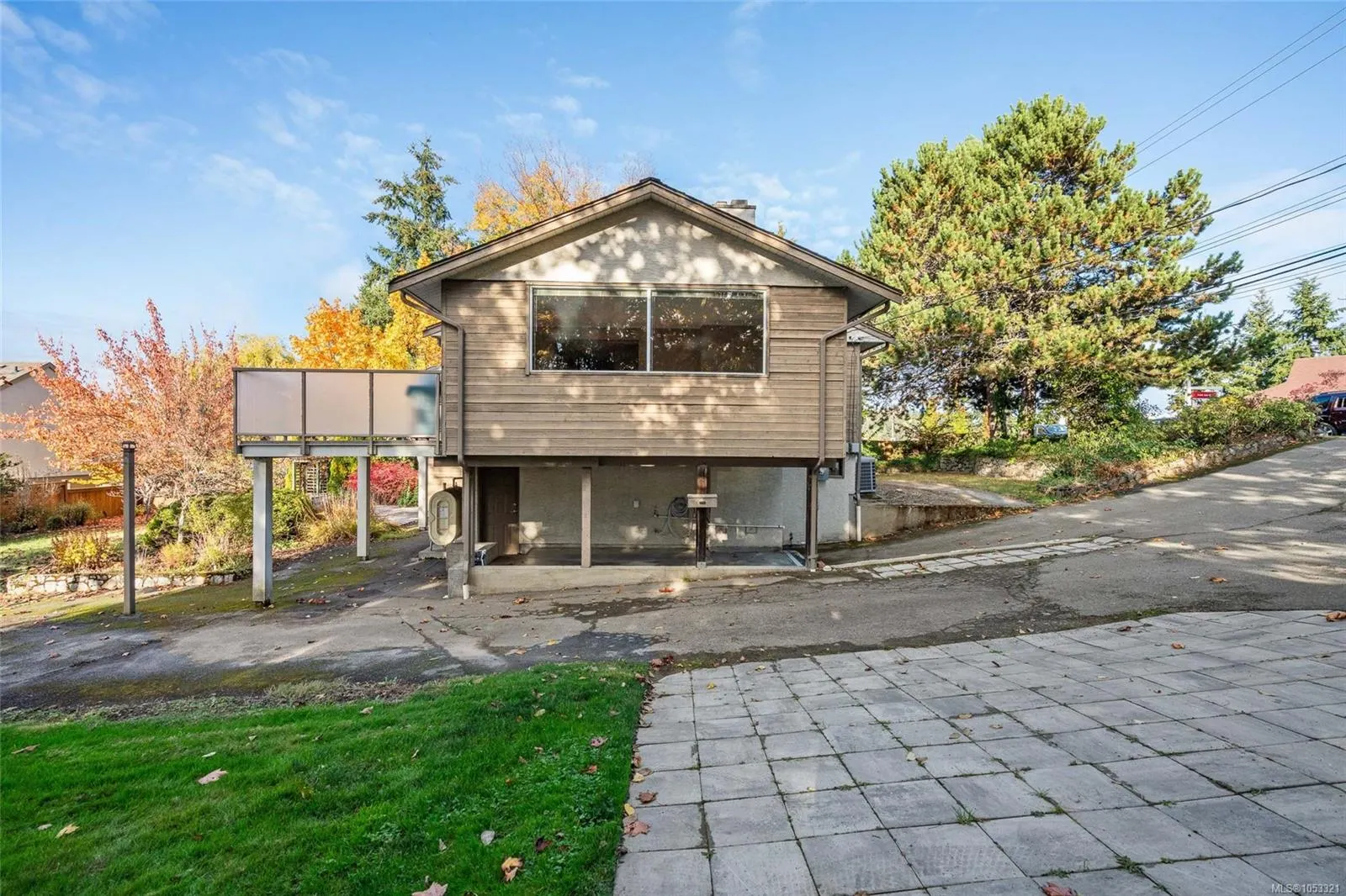 4384 West Saanich Rd
