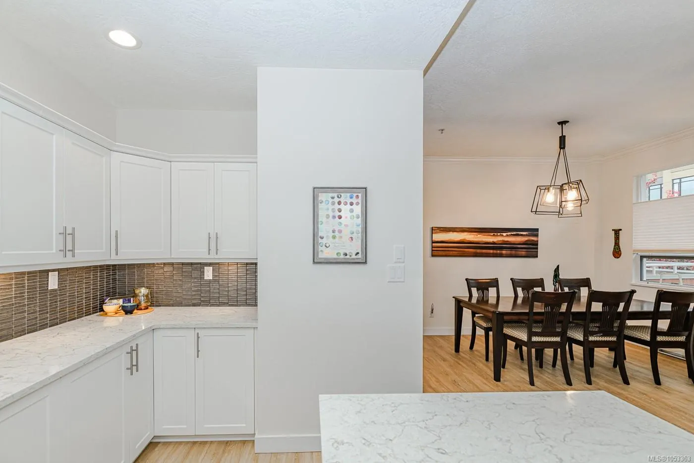 380 Waterfront Cres