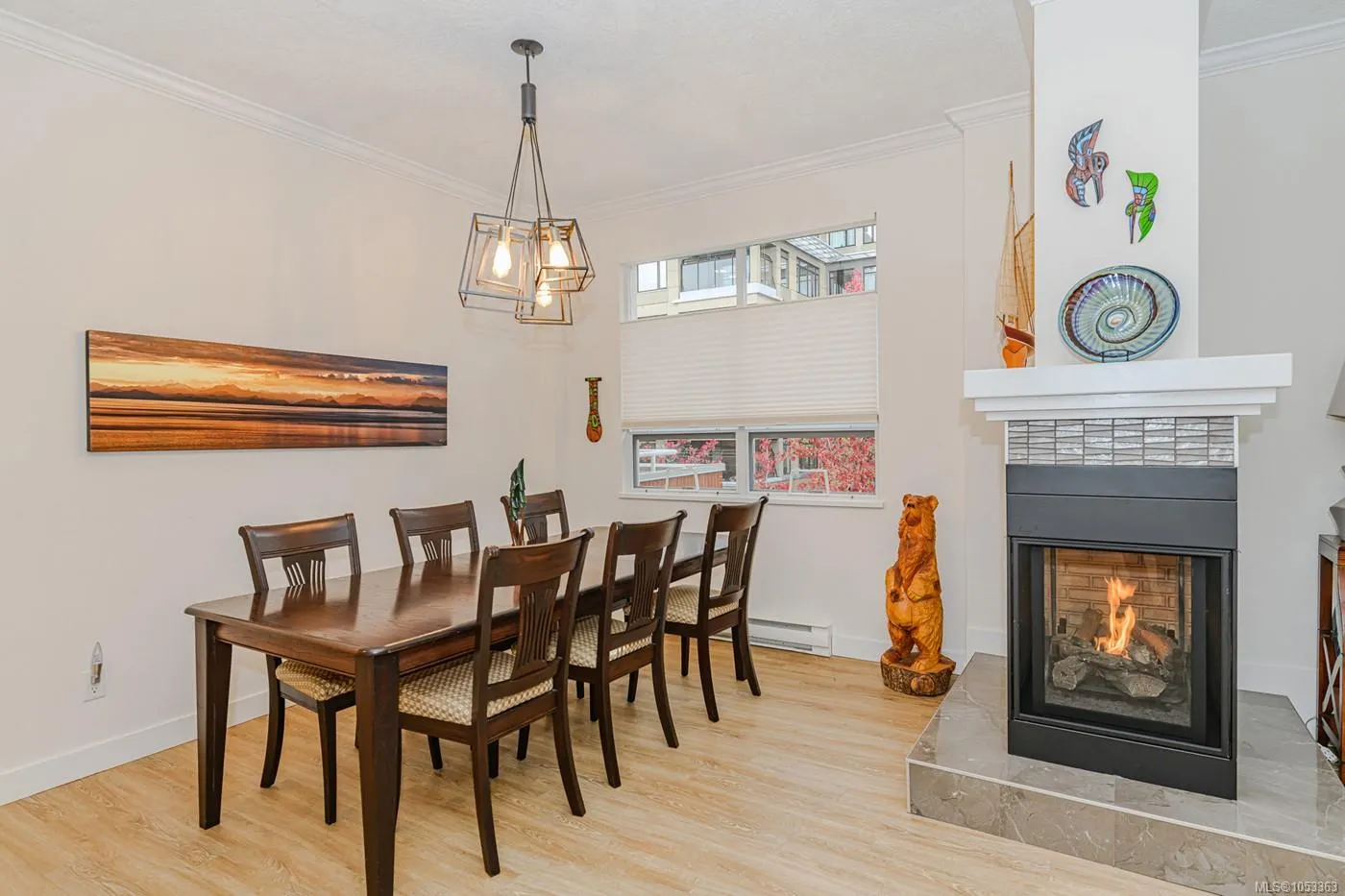 380 Waterfront Cres