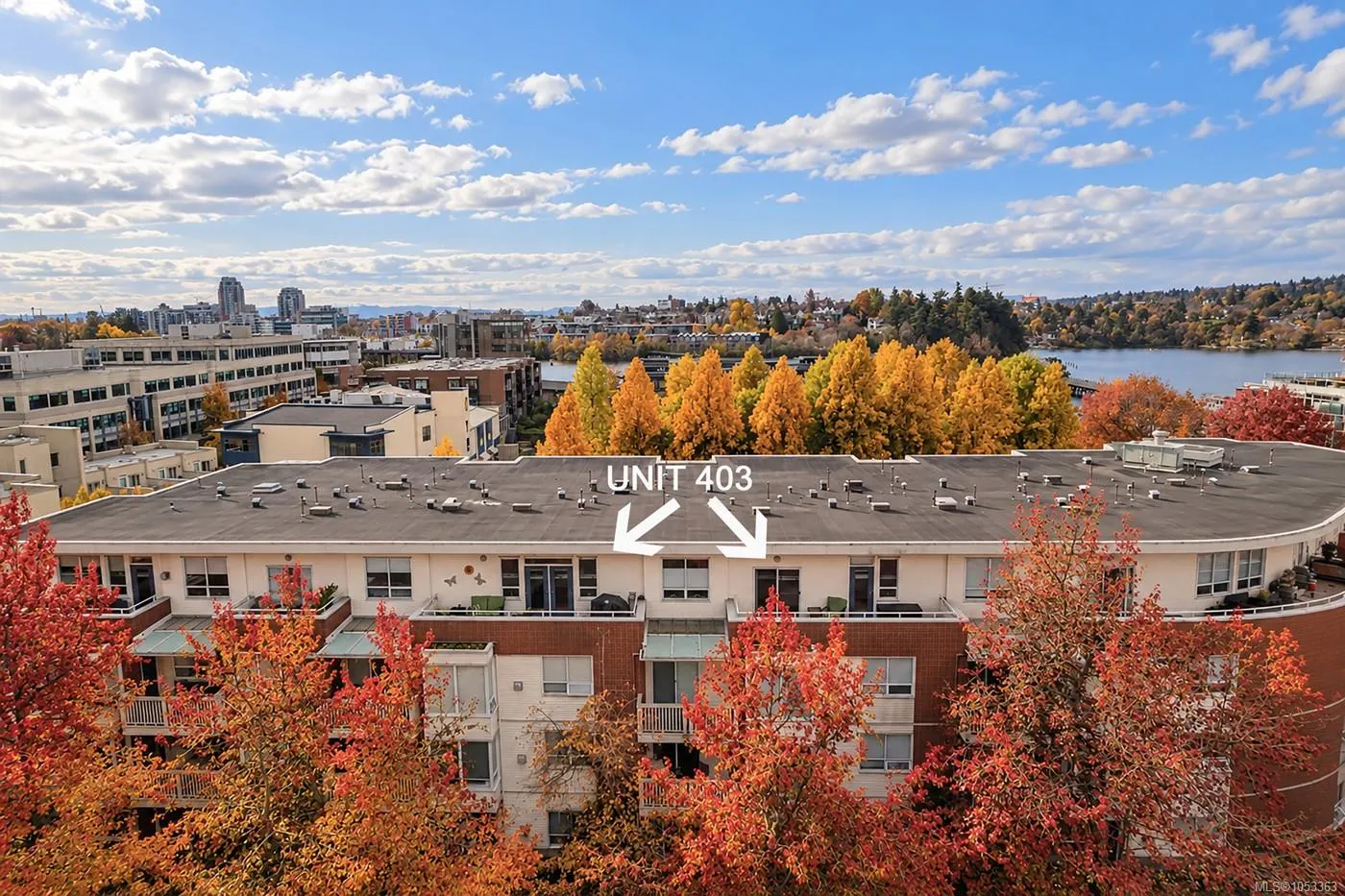 380 Waterfront Cres