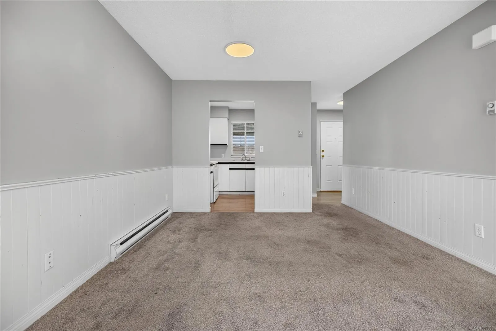 1095 Edgett Rd
