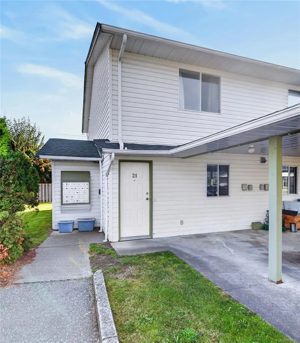1095 Edgett Rd